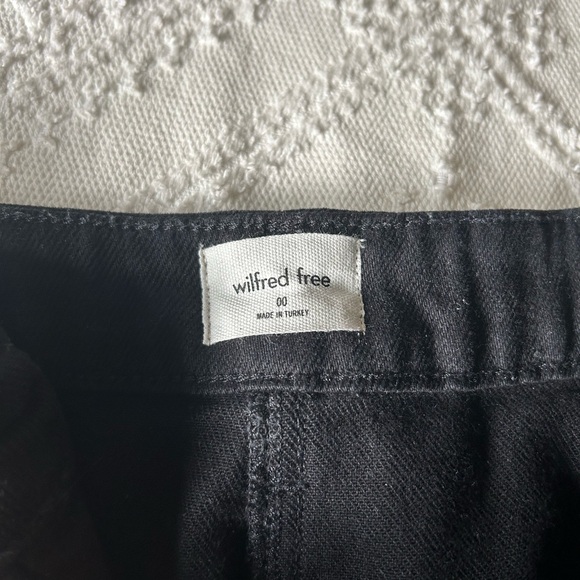Ariztia (WILFRED) black cargo pants// NEVER WORN - Picture 2 of 9